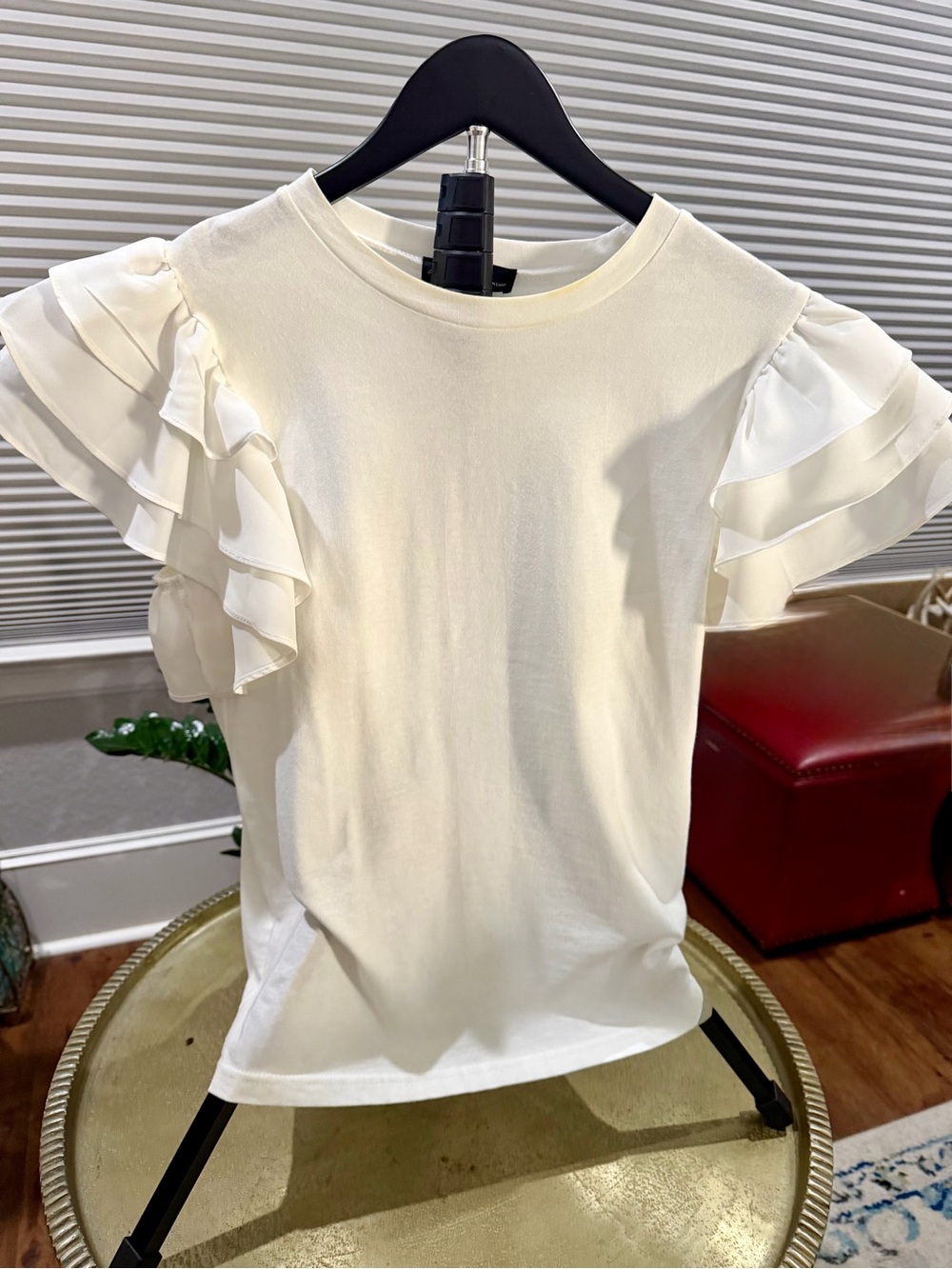 Women's Cream Ruffle Sleeve Short-Sleeve Tee